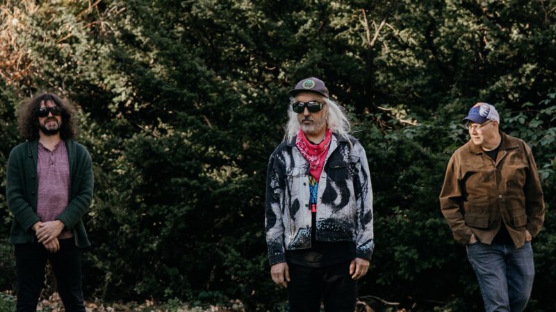 ARF 2025: Dinosaur Jr se unen a la gran fiesta del rock con un show centrado en ‘Without a Sound’